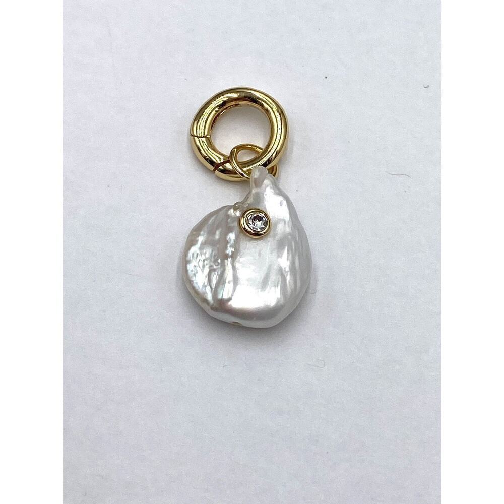 MG Pearl Pendant Gold Tone Marked